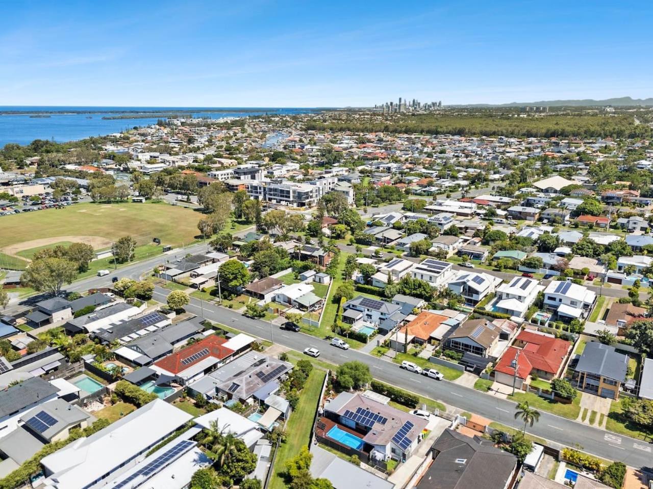 Sunbird Family Getaway - Sleeps * Gold Coast